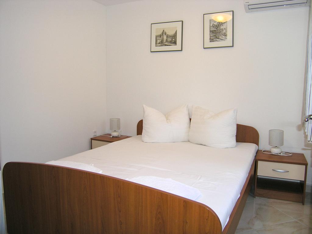 Apartment Martina Krk Town Luaran gambar