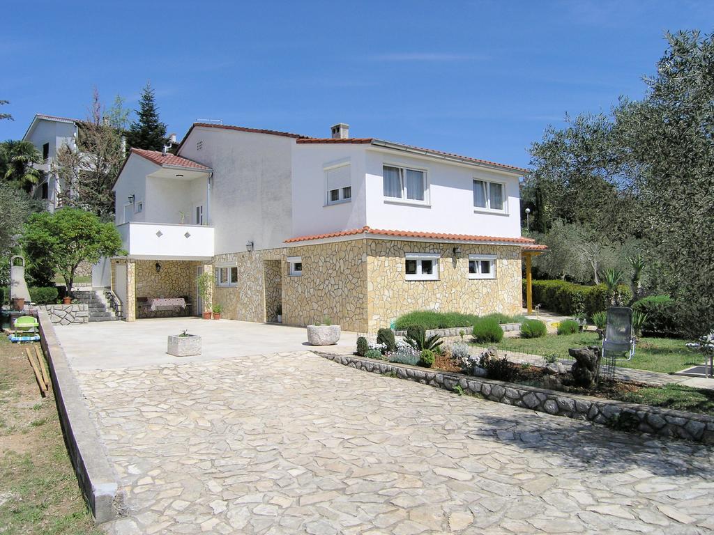 Apartment Martina Krk Town Luaran gambar